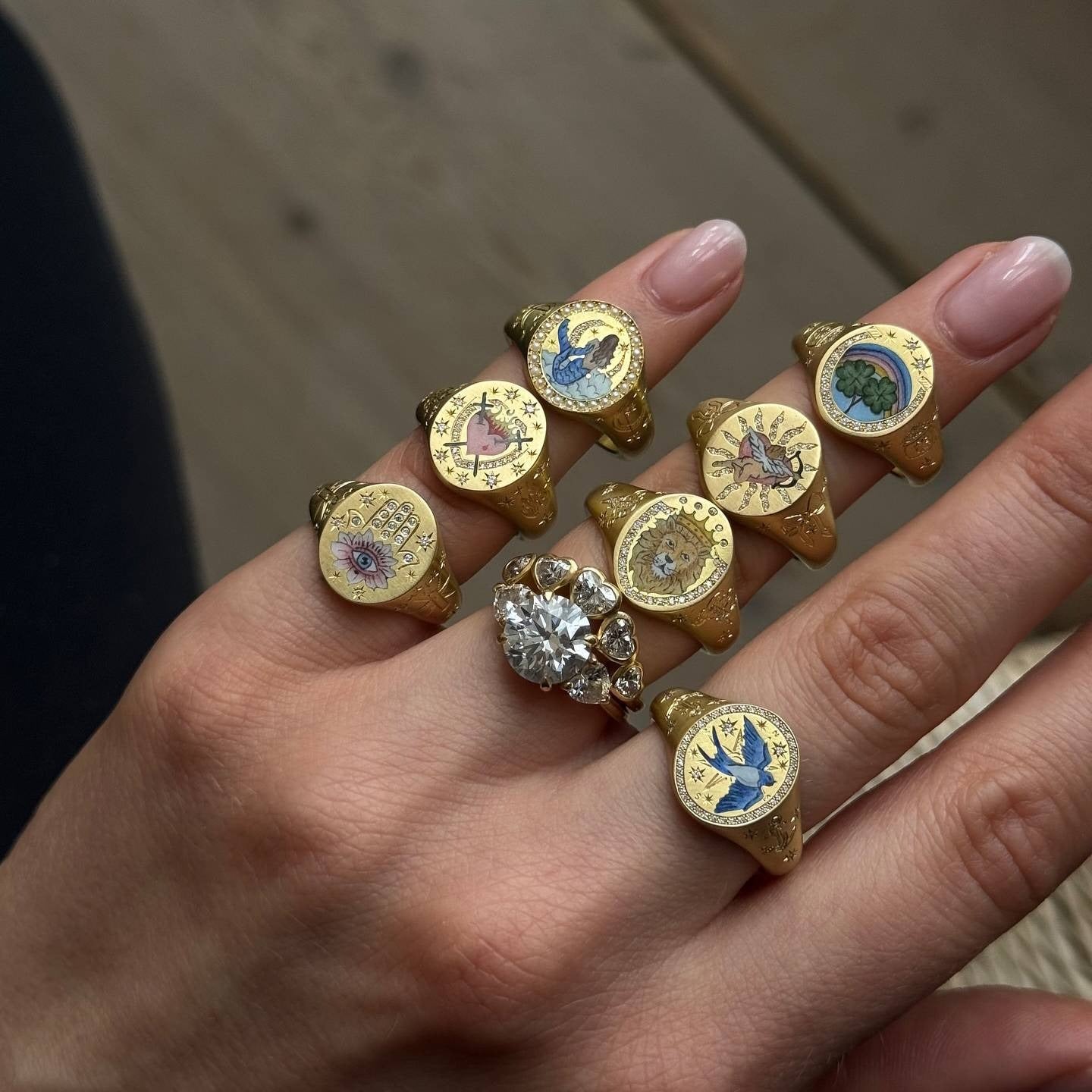 18K Gold Pattern & Inlaid Zirconia Ring - Damned Threads