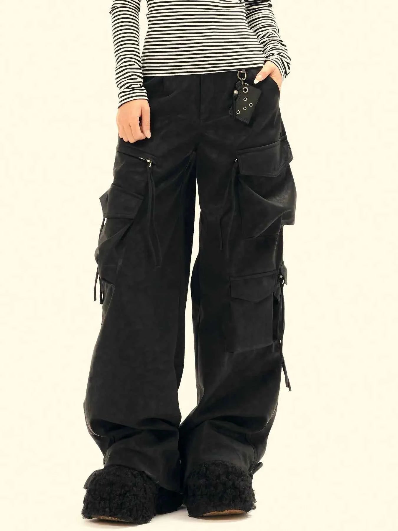 Men's Wide Leg Cargo Pants with Multiple Pockets