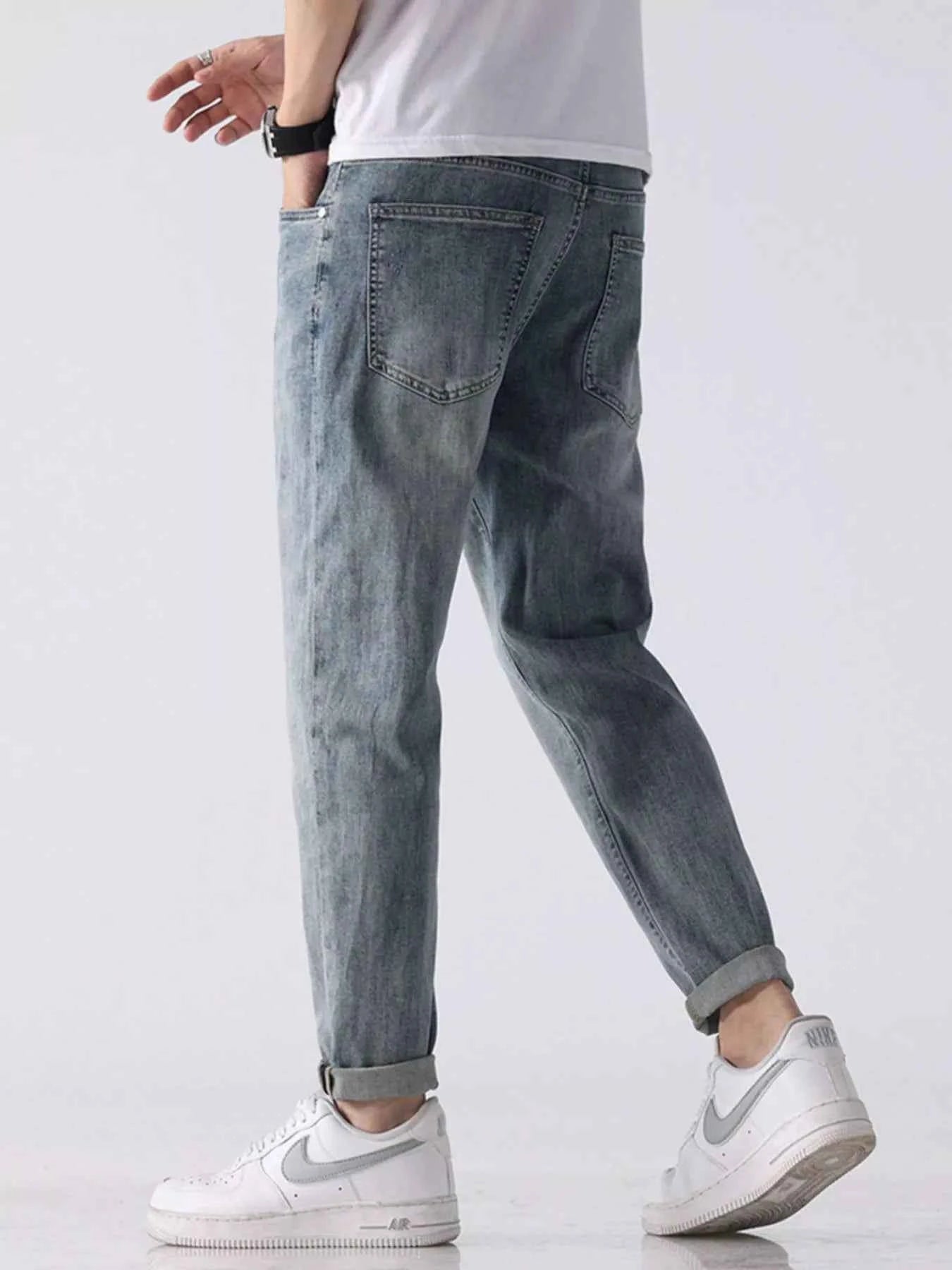 Men's Washed Straight Fit Jeans