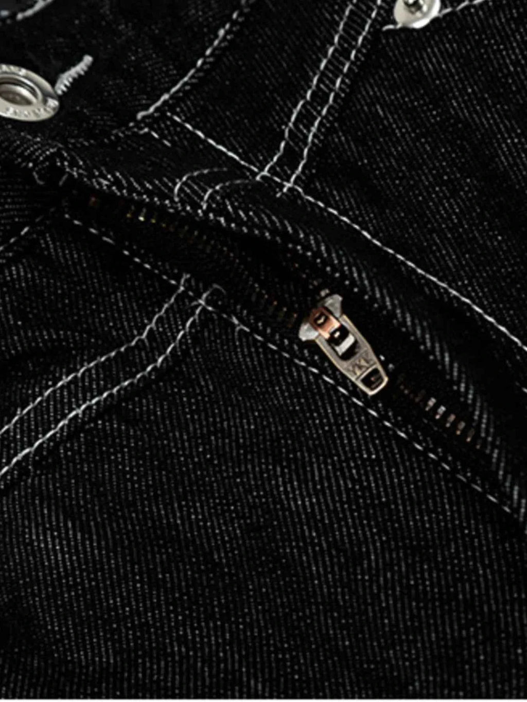Men's Wide Leg Jeans with Contrast Stitching