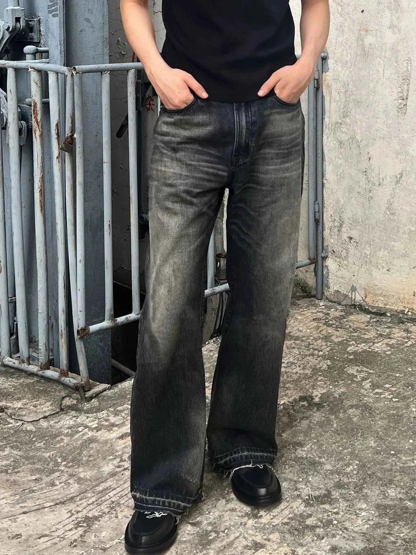 Men's Vintage Washed Frayed Hem Jeans