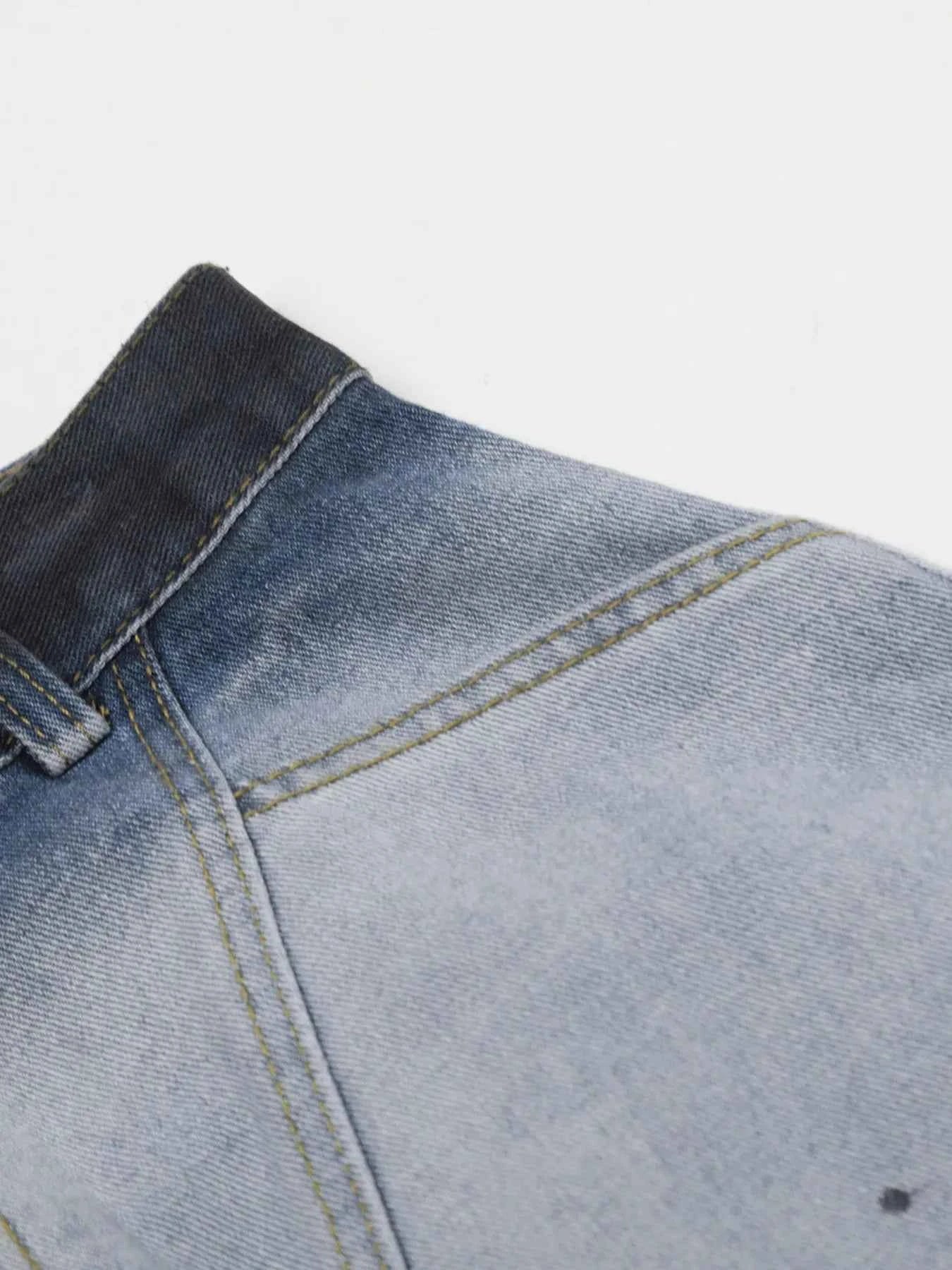 Men's Gradient Curved Jeans with Seam Detail