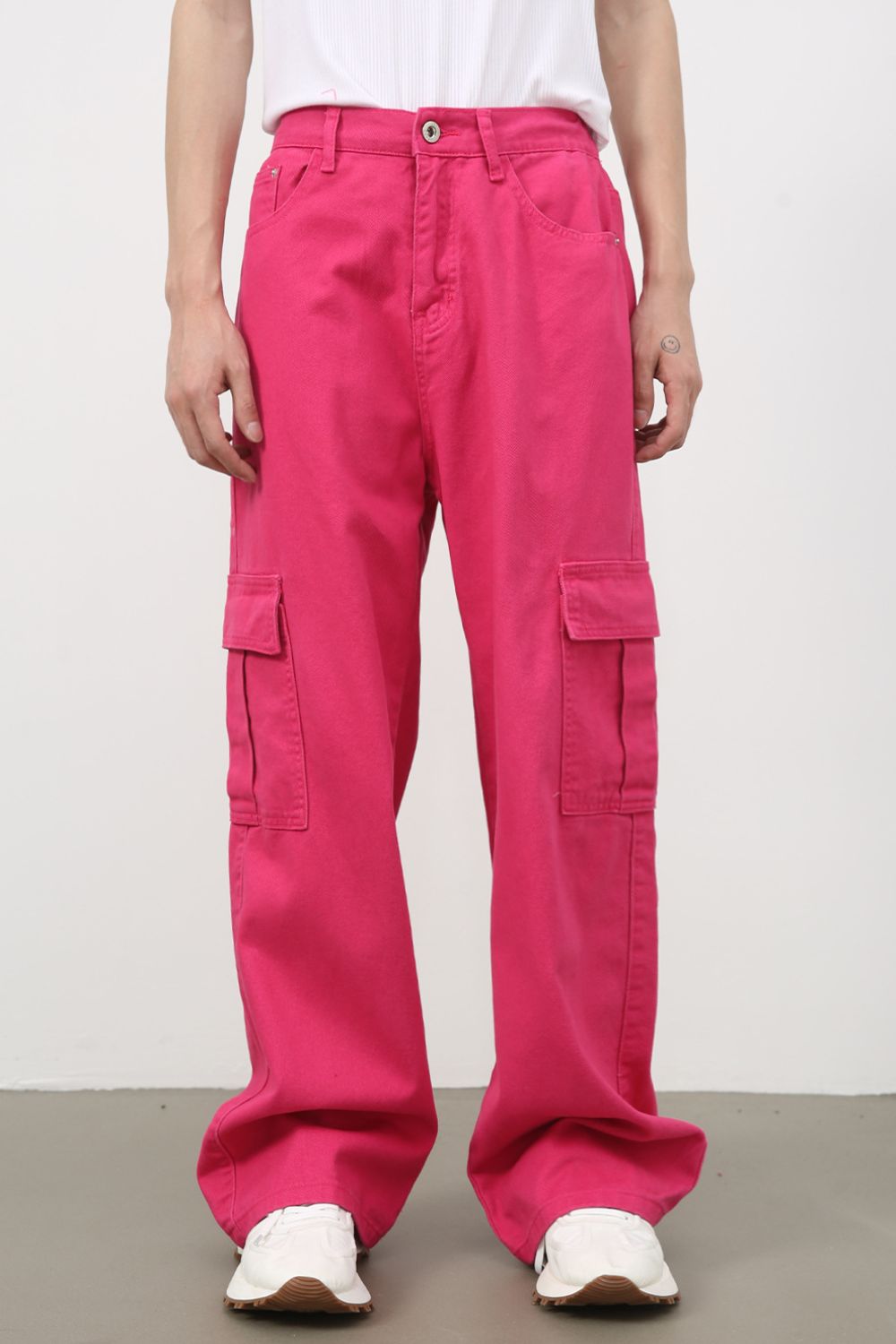 Men's Loose Jeans with Cargo Pockets - Damned Threads