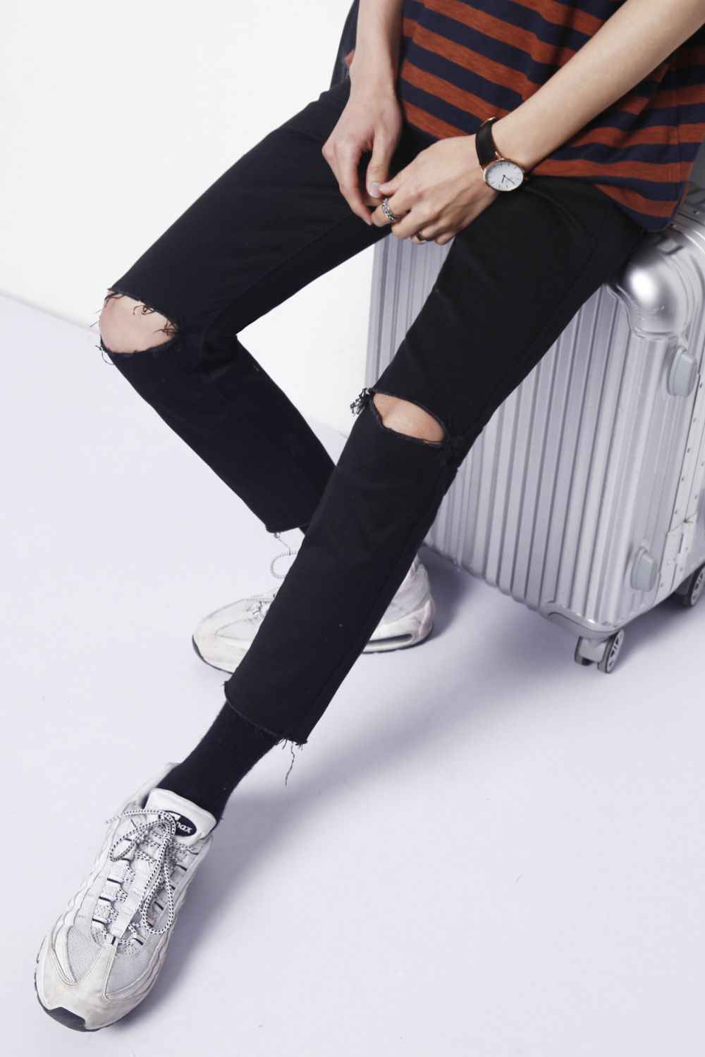 Men's Distressed Skinny Jeans - Damned Threads