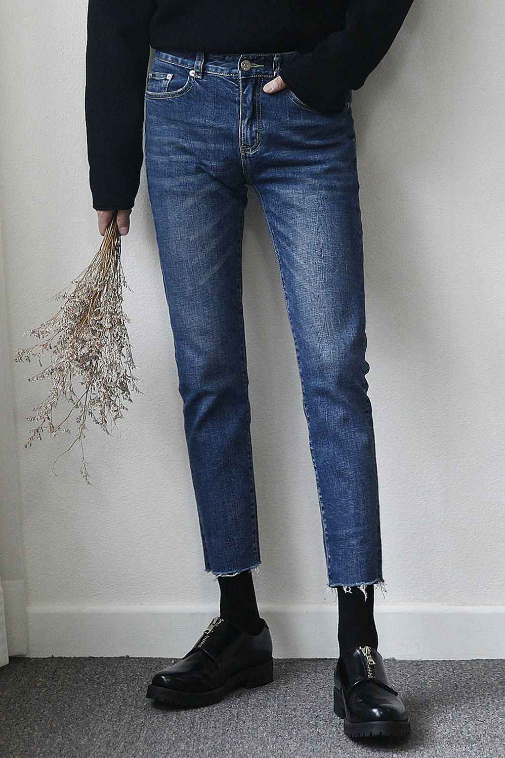 Men's Frayed Hem Skinny Jeans - Damned Threads