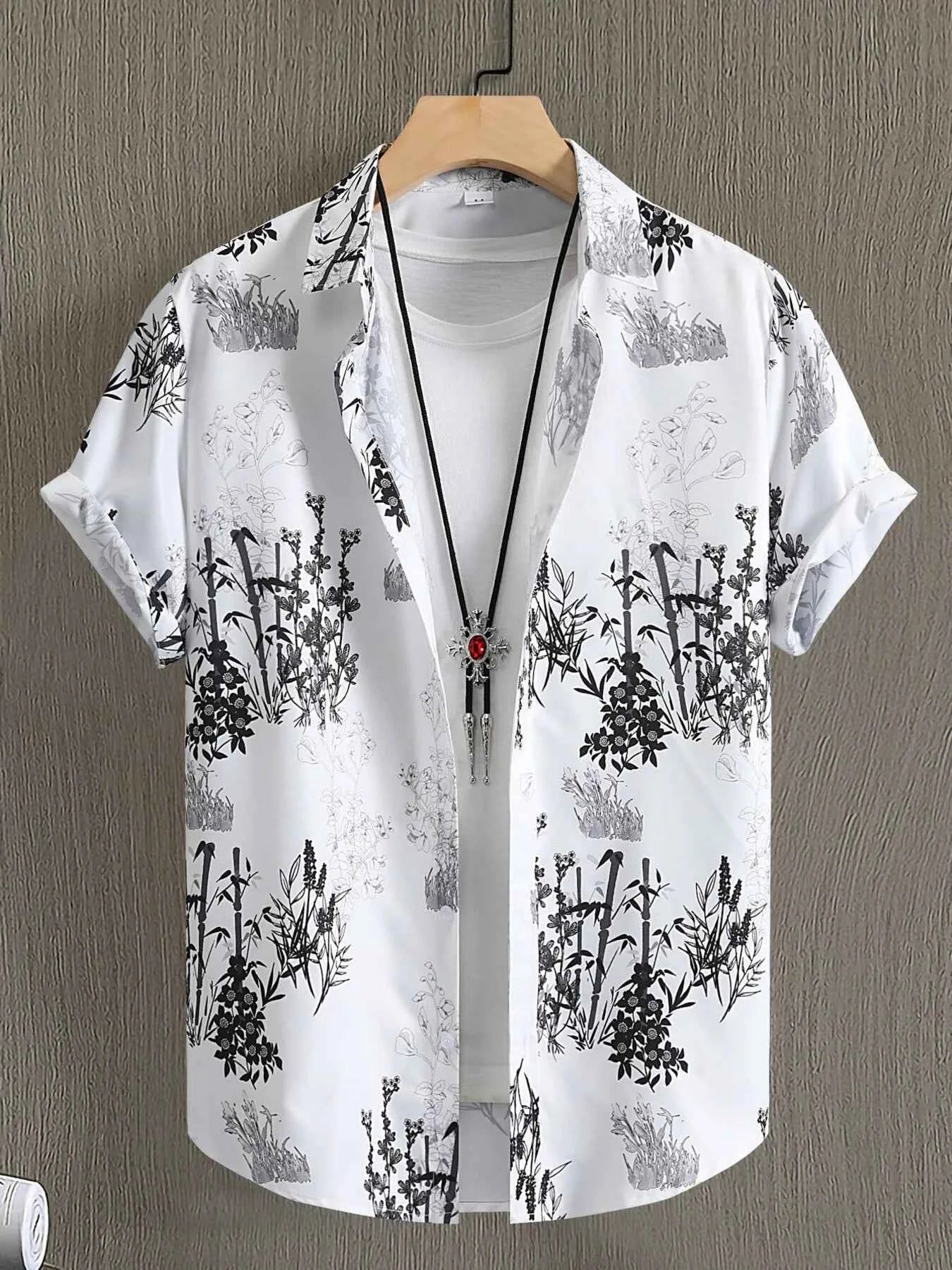 Men's Printed Button Up Short Sleeve Shirt