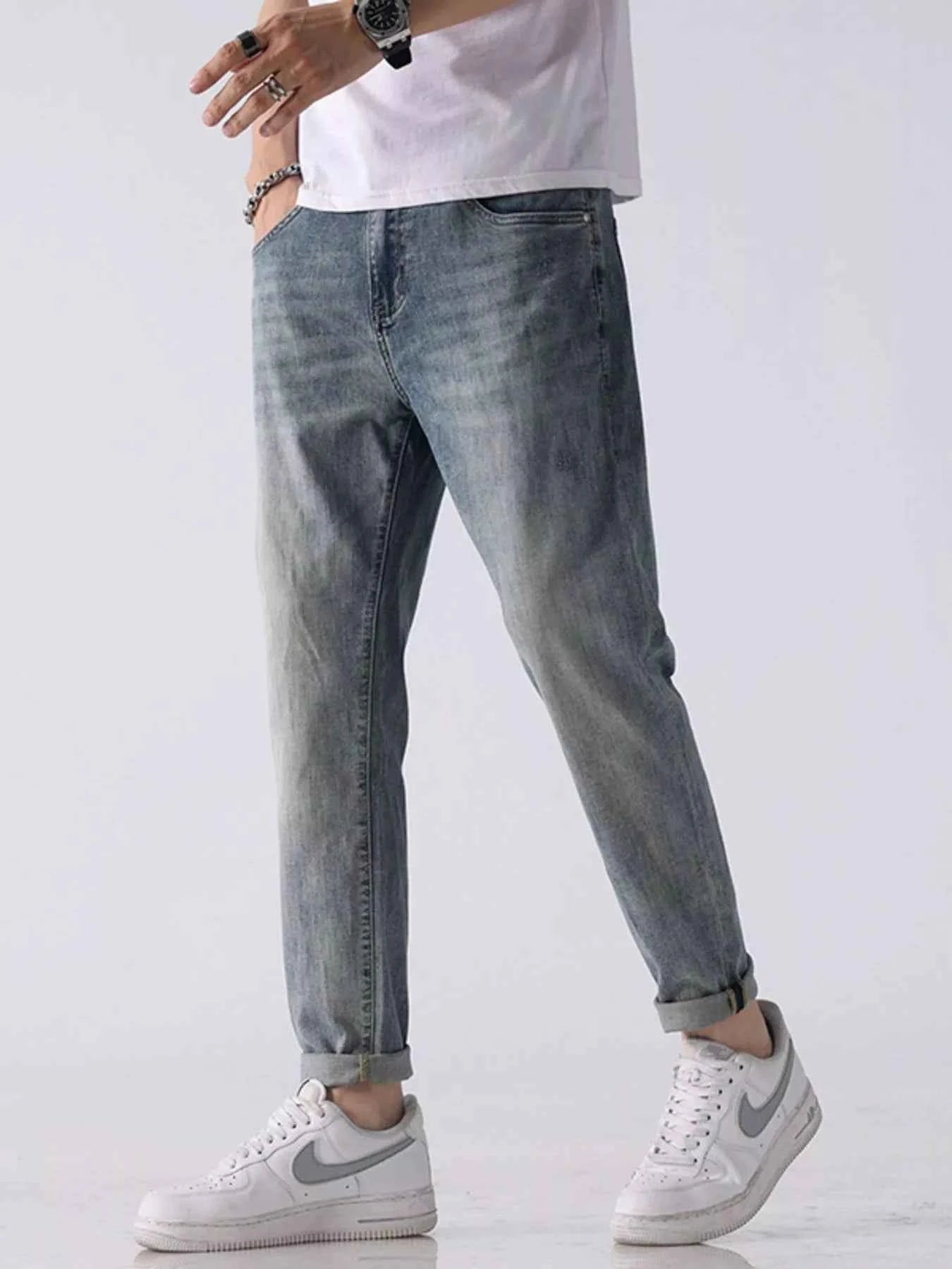 Men's Washed Straight Fit Jeans