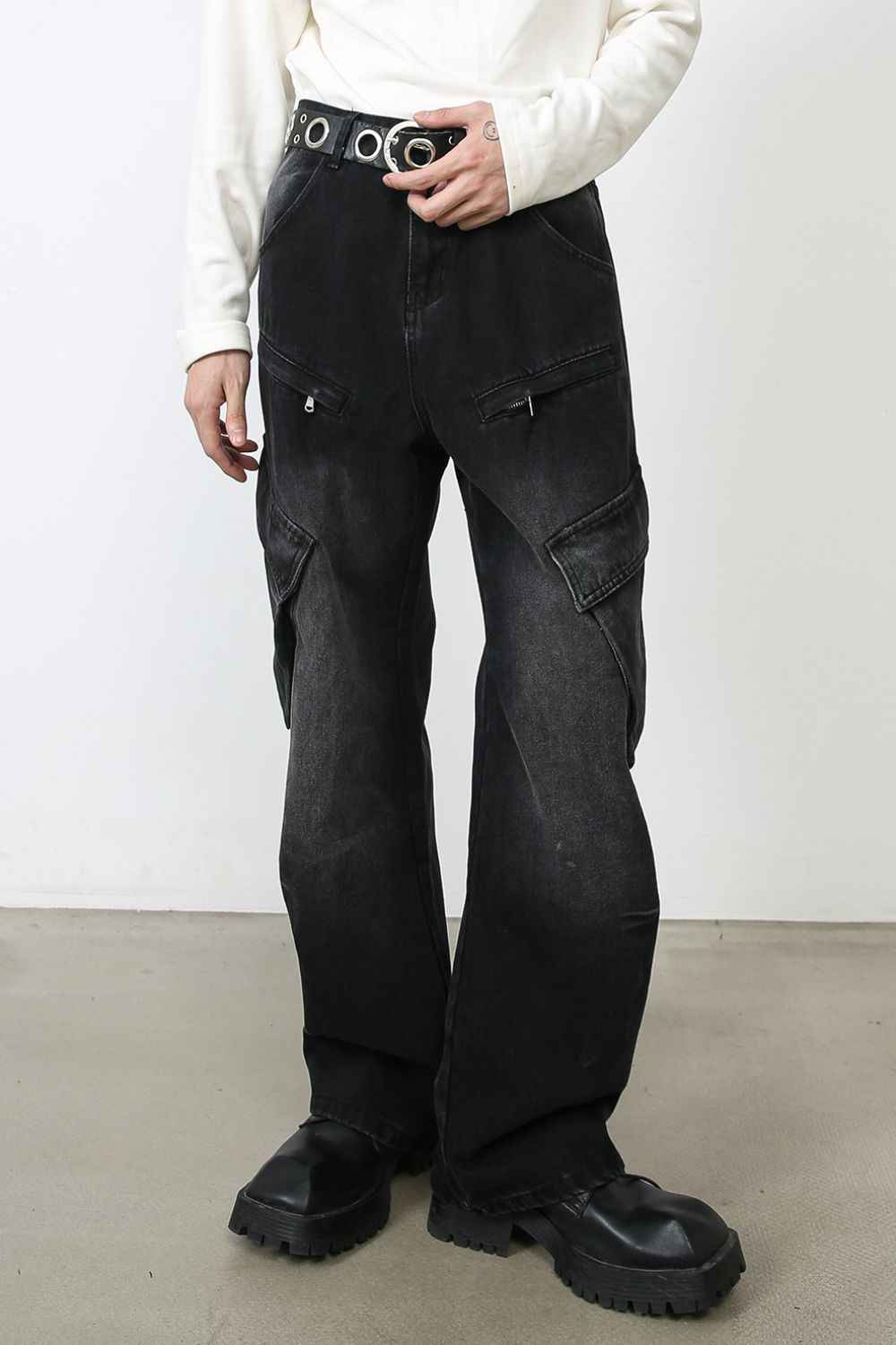 Men's Baggy Jeans with Cargo Pockets - Damned Threads