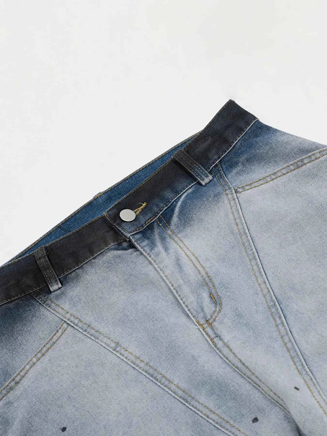 Men's Gradient Curved Jeans with Seam Detail