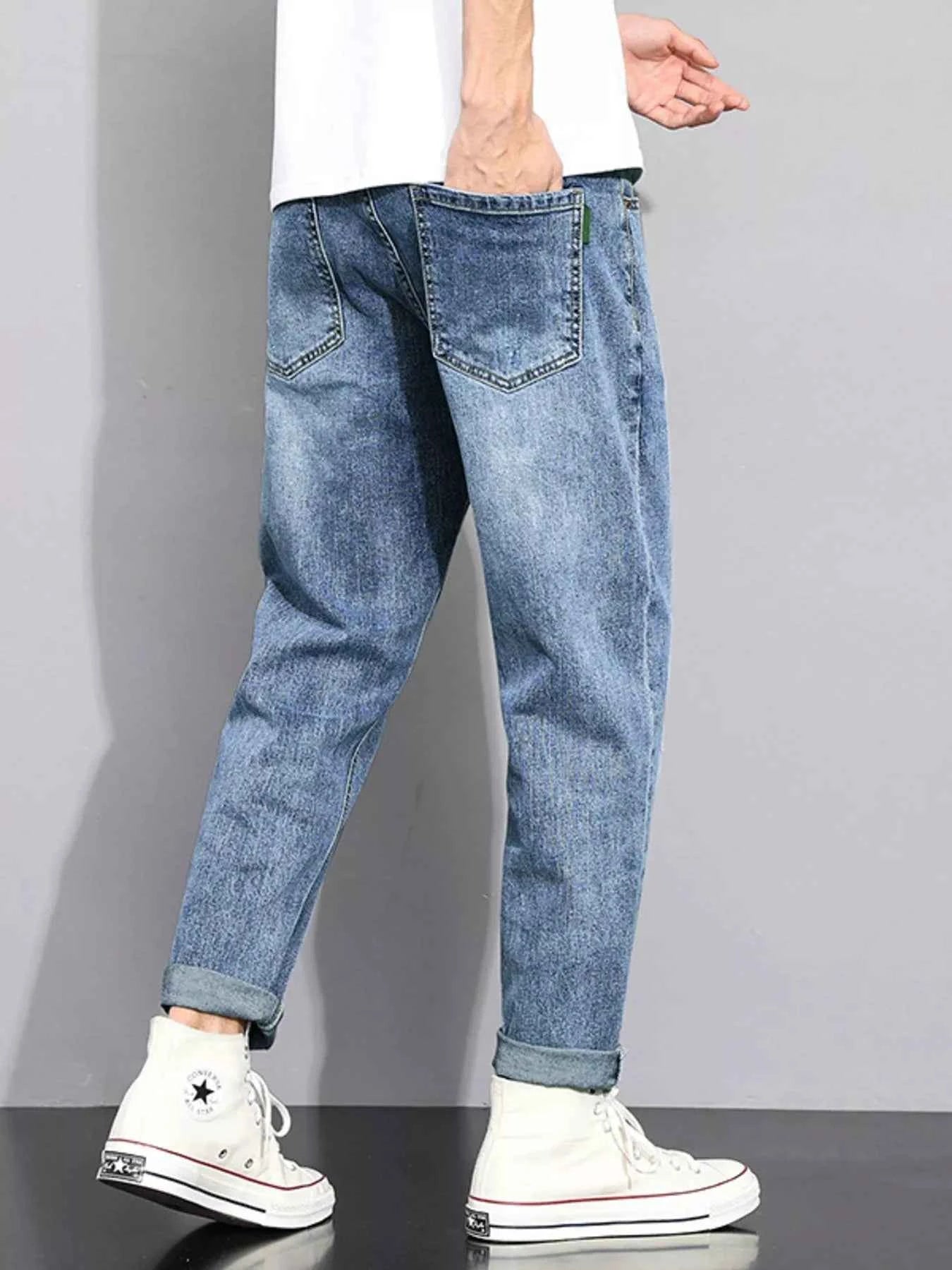 Men's Washed Straight Leg Jeans