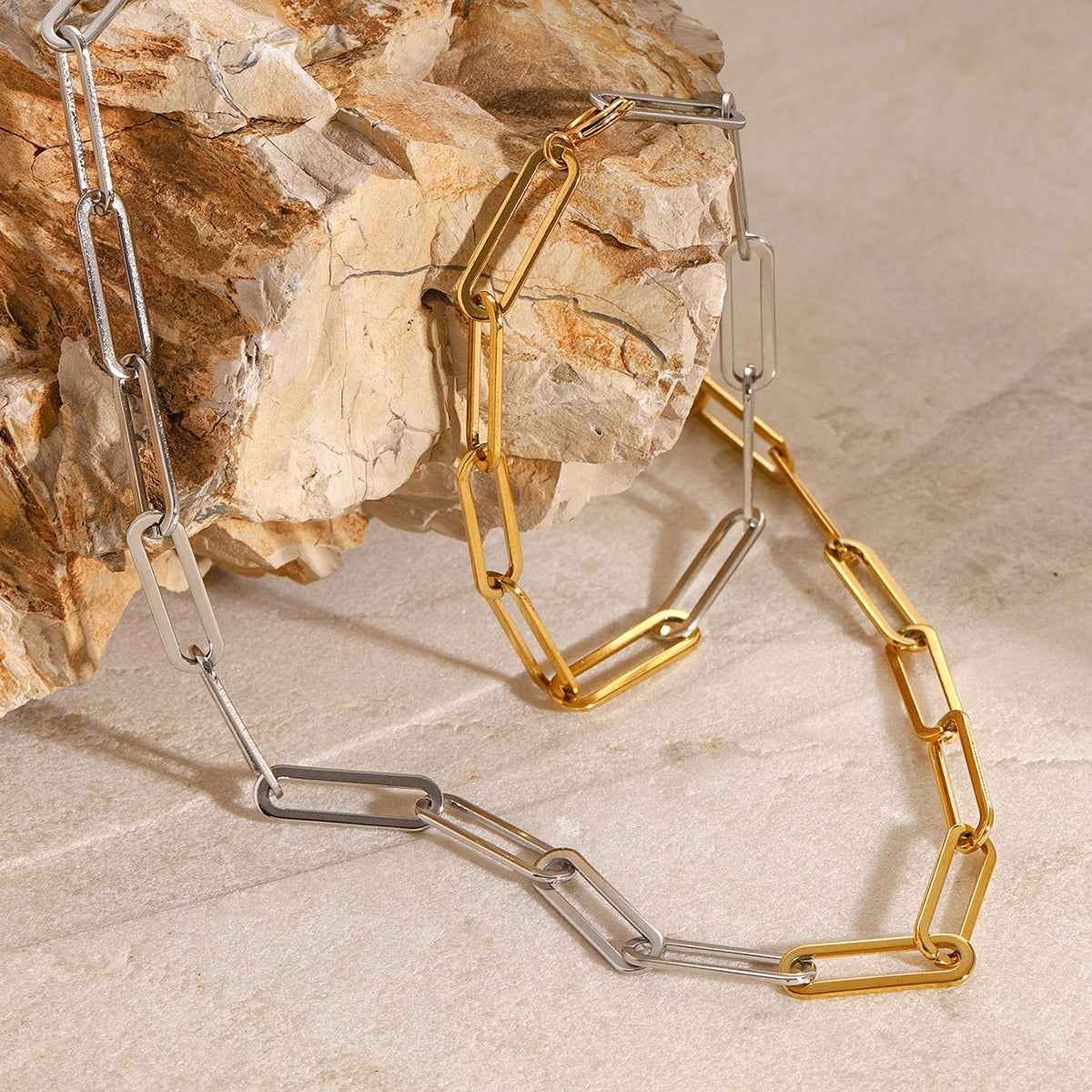 18K Gold Circular Chain With Gold And Silver Color Contrasting Design - Damned Threads