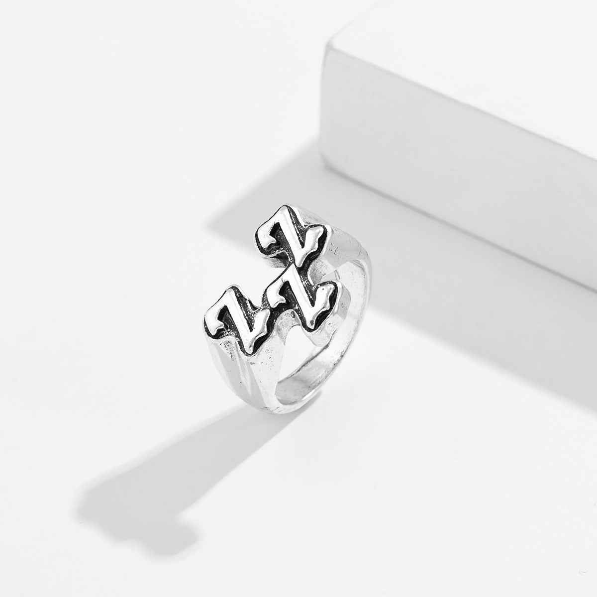 ZZZ Ring