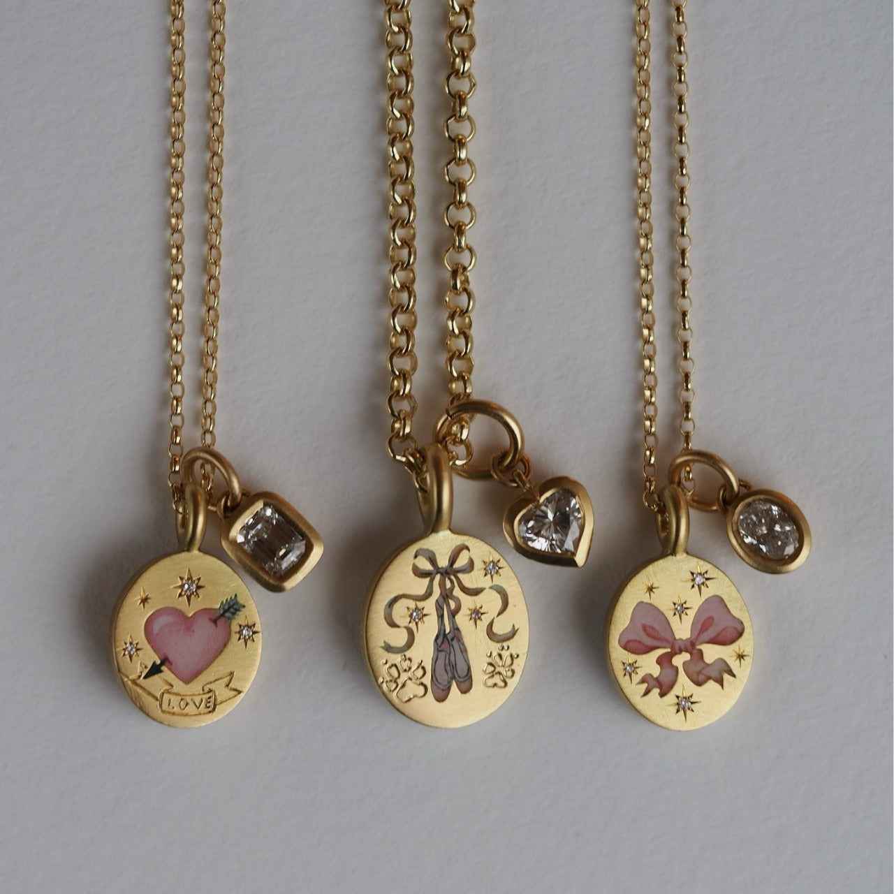 18K Gold Inlaid Zirconia Necklace With Personality Trait Design - Damned Threads