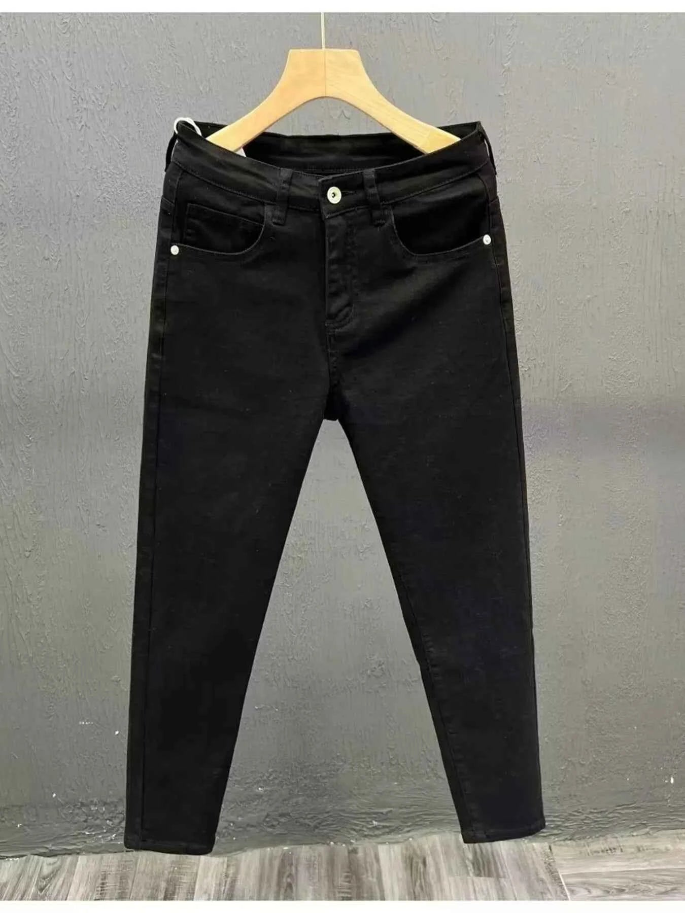 Men's Pocketed Slim Fit Jeans