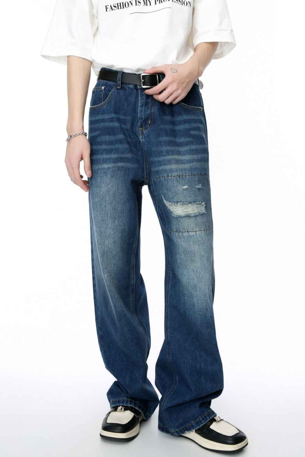 Men's Distressed Applique Straight Jeans - Damned Threads