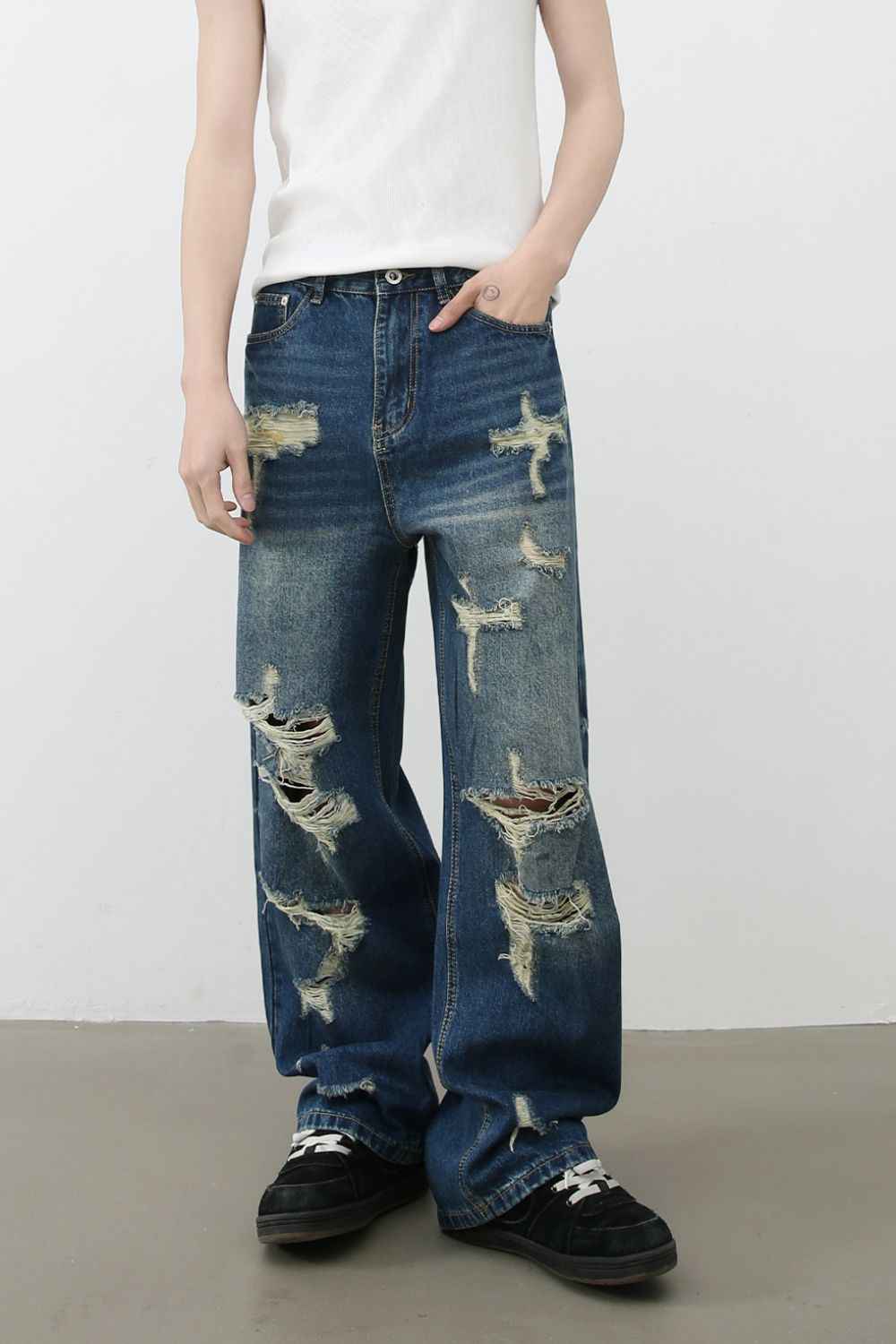 Men's Distressed Jeans with Pockets - Damned Threads