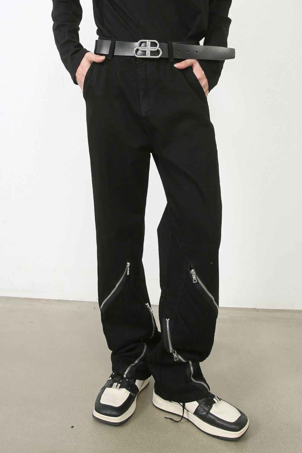 Men's Loose Fit Zip Jeans - Damned Threads