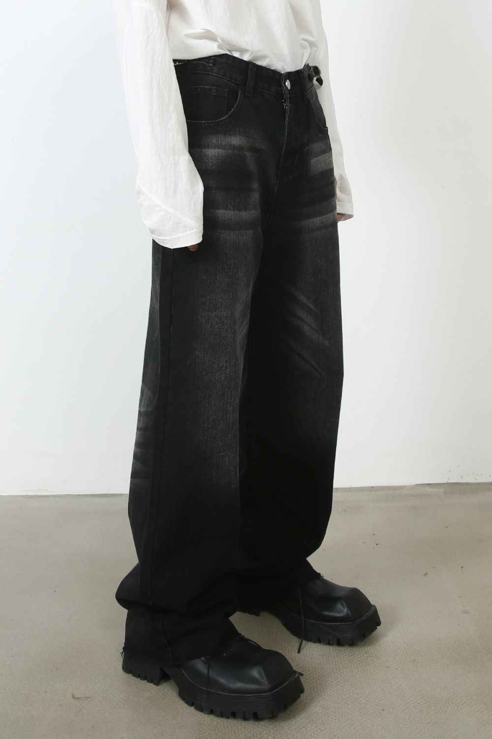 Men's Frayed Hem Jeans - Damned Threads