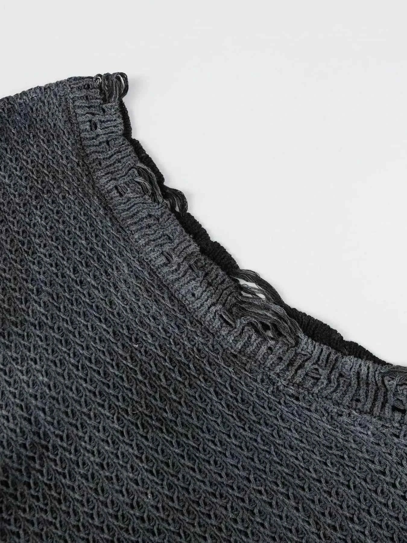 Men's Distressed Hem Knit Sweater Vest