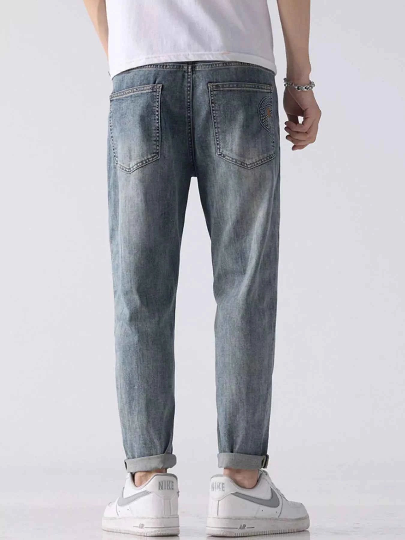 Men's Washed Straight Fit Jeans