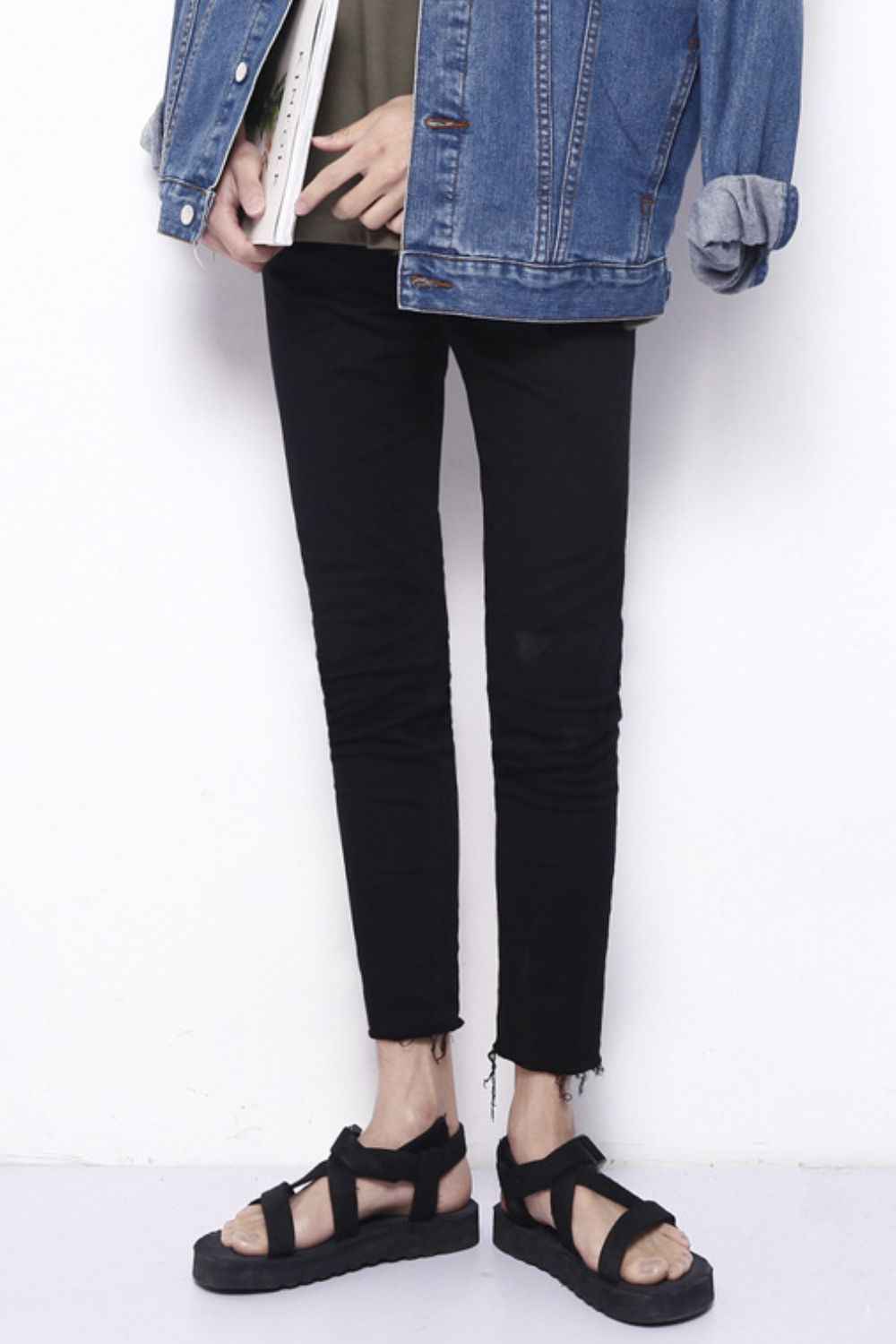 Men's Frayed Hem Skinny Jeans - Damned Threads