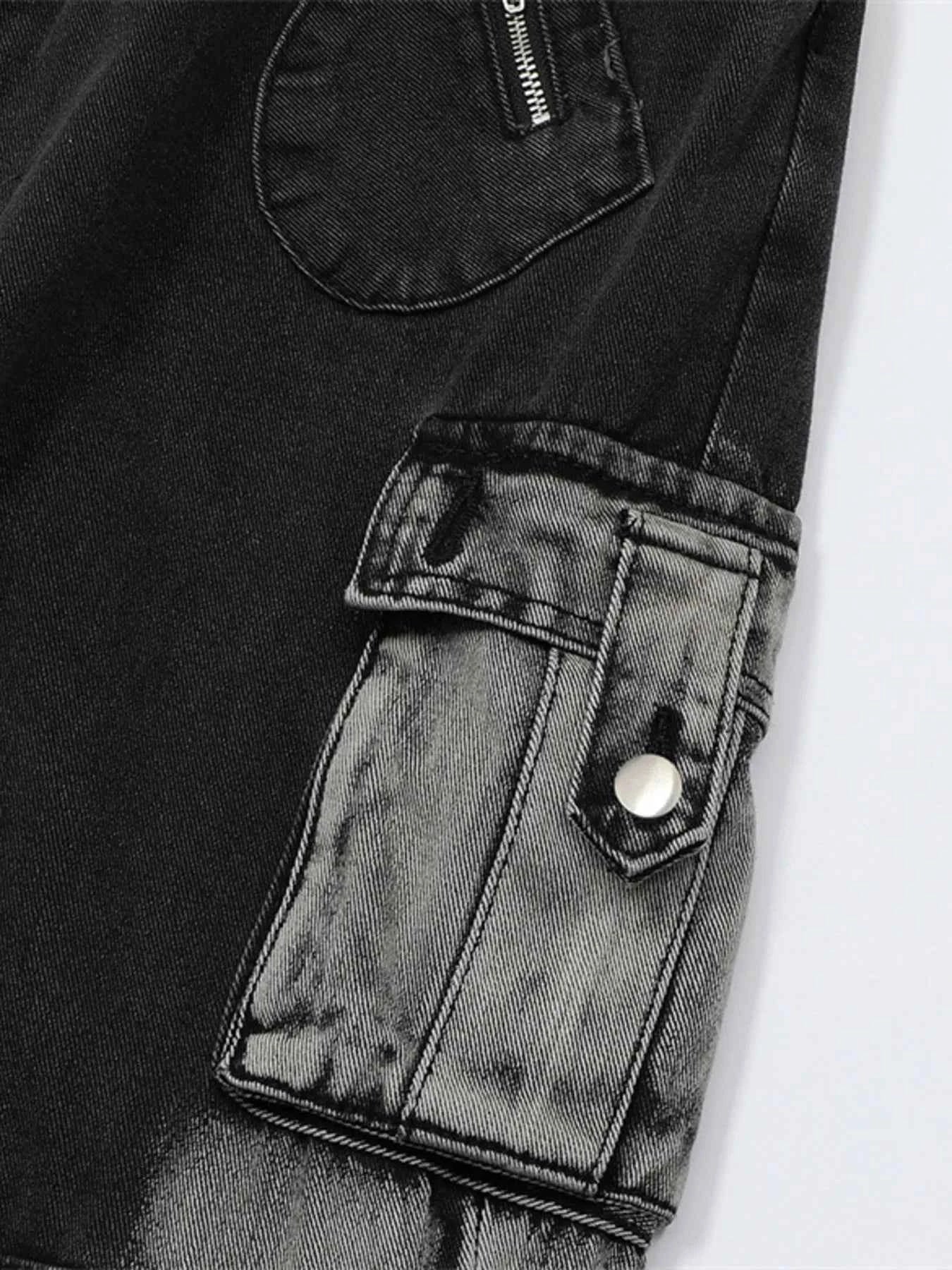 Men's Wide Leg Cargo Jeans