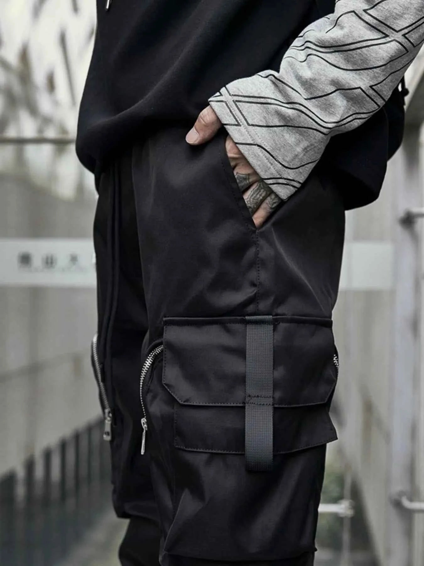 Men's Cargo Joggers with Multi-Pockets