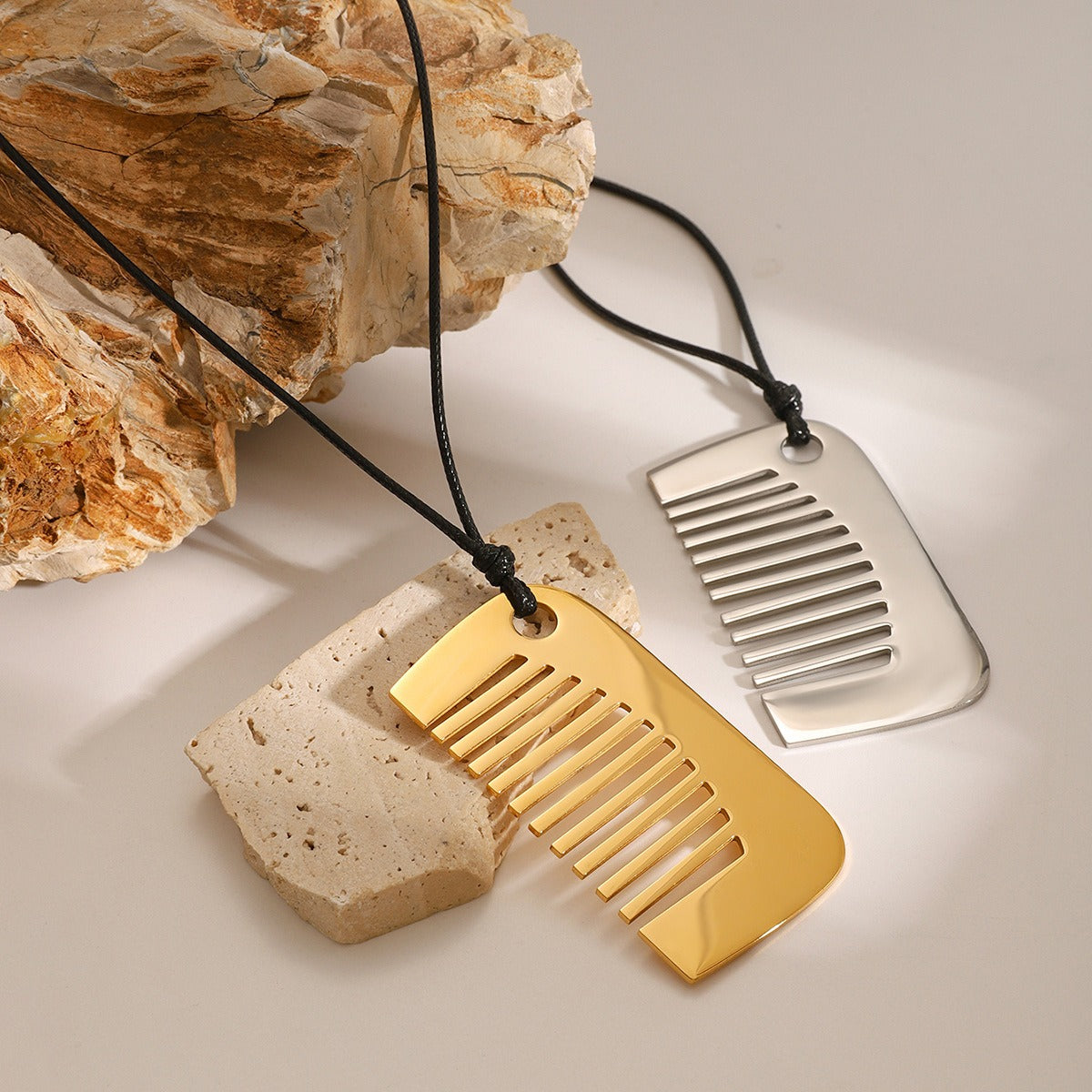 18K Gold-Plated Comb-Shaped Necklace - Damned Threads