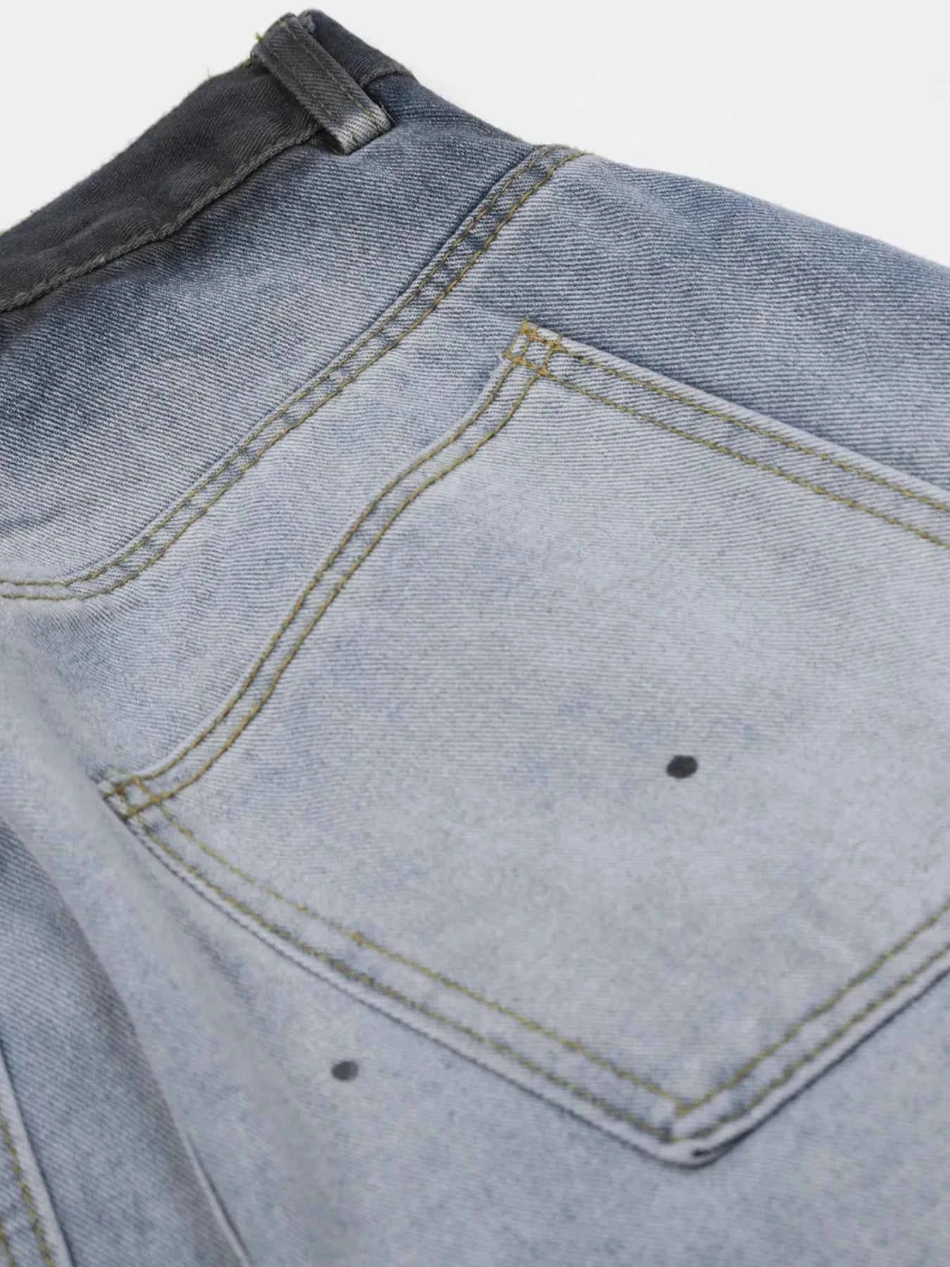 Men's Gradient Curved Jeans with Seam Detail