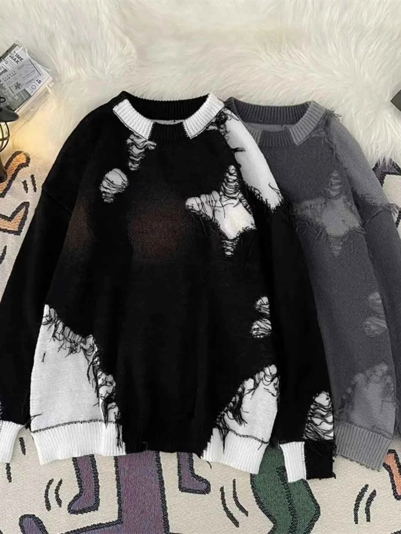 Men's Plus Size Distressed Round Neck Long Sleeve Sweater