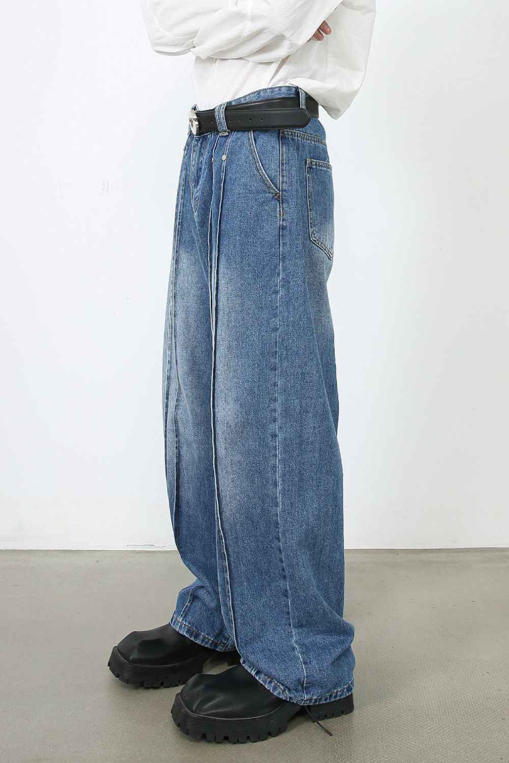 Men's Loose Fit Jeans - Damned Threads