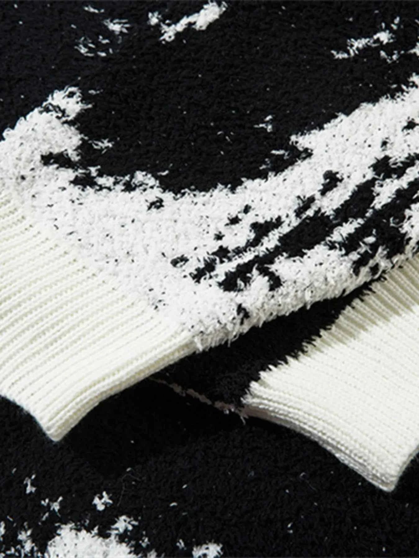 Men's Contrast Round Neck Long Sleeve Sweater