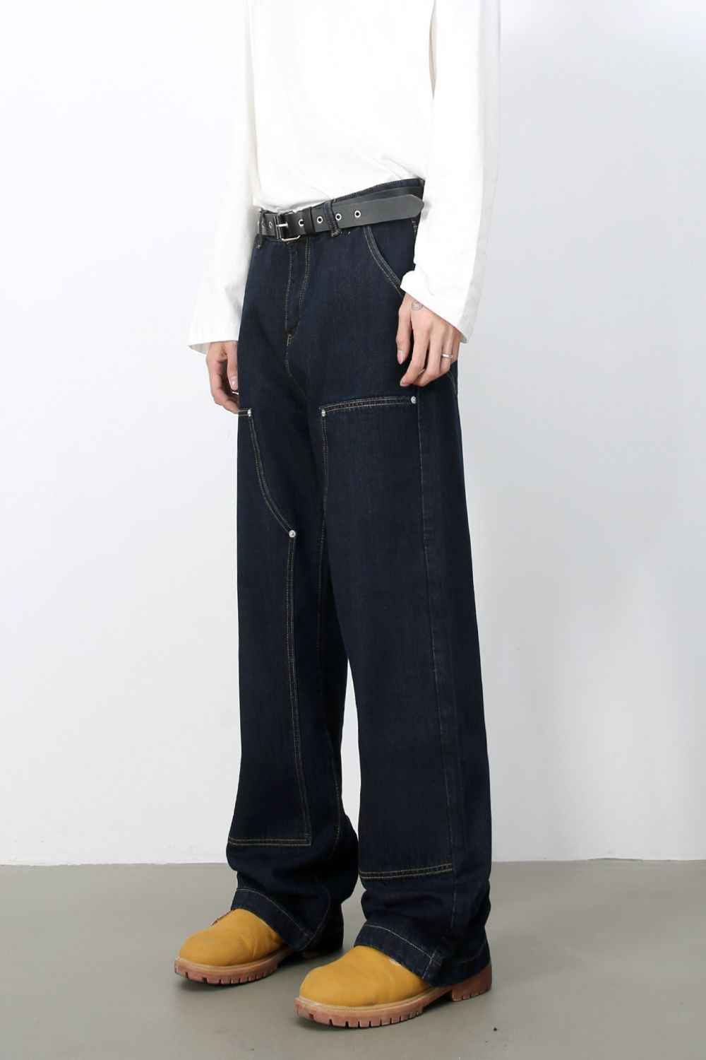 Men's Wide Straight Leg Jeans with Pockets - Damned Threads
