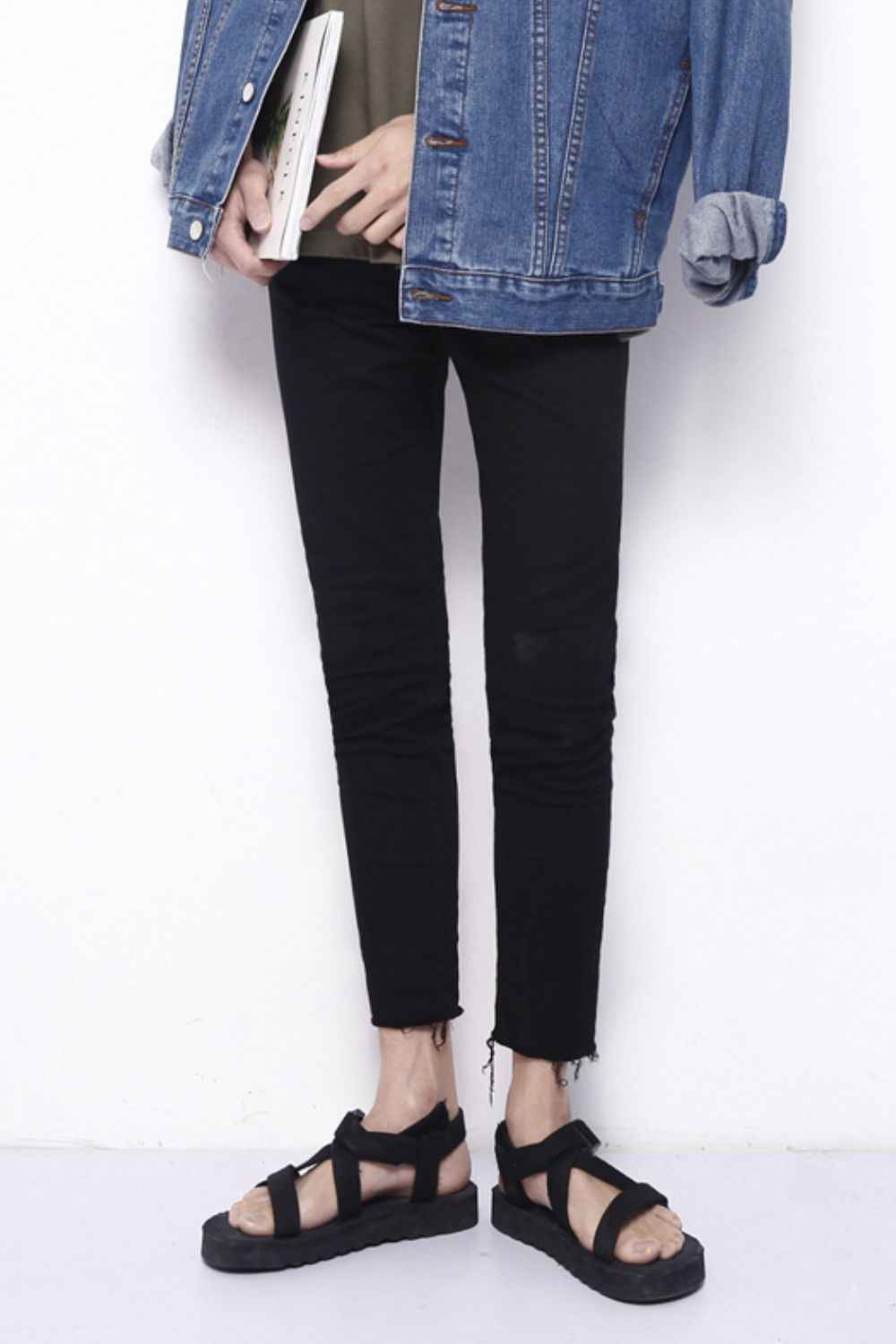 Men's Frayed Hem Skinny Jeans - Damned Threads