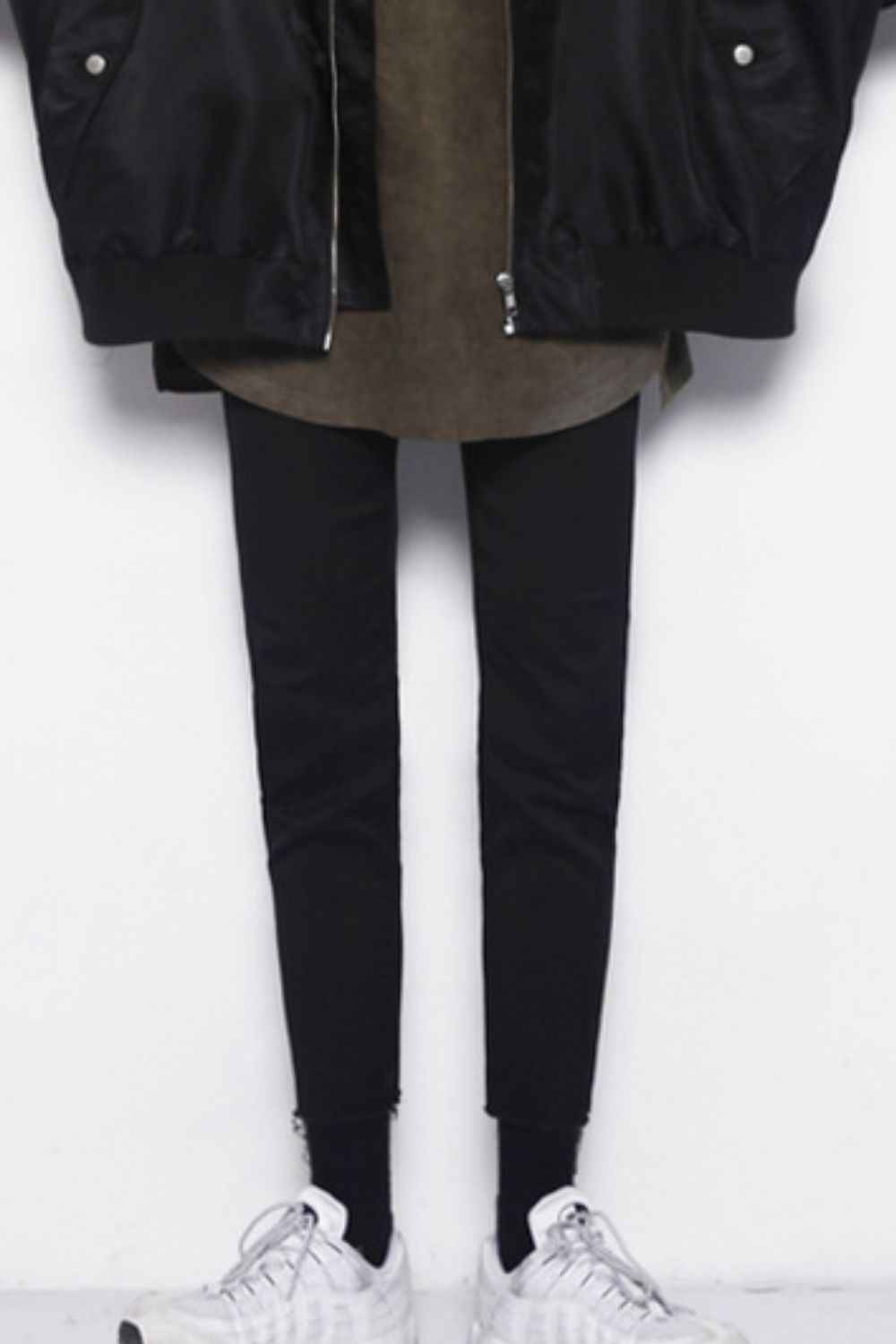 Men's Frayed Hem Skinny Jeans - Damned Threads