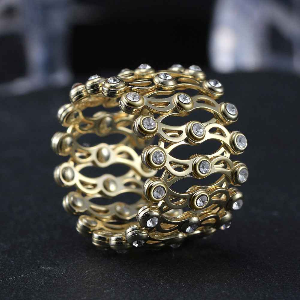 Retractable Bracelet & Ring - Damned Threads