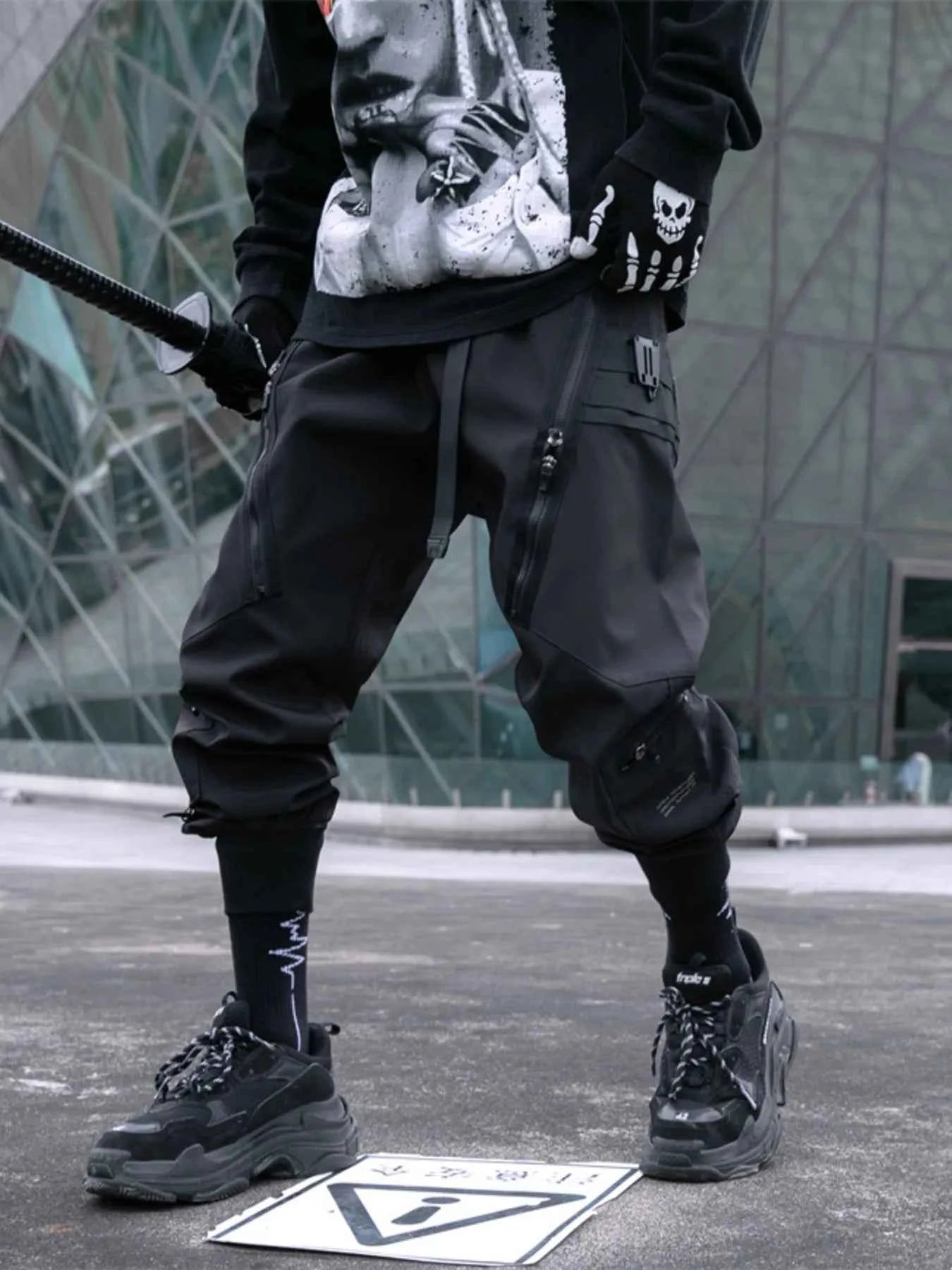 Men's Cargo Joggers with Zip Pockets