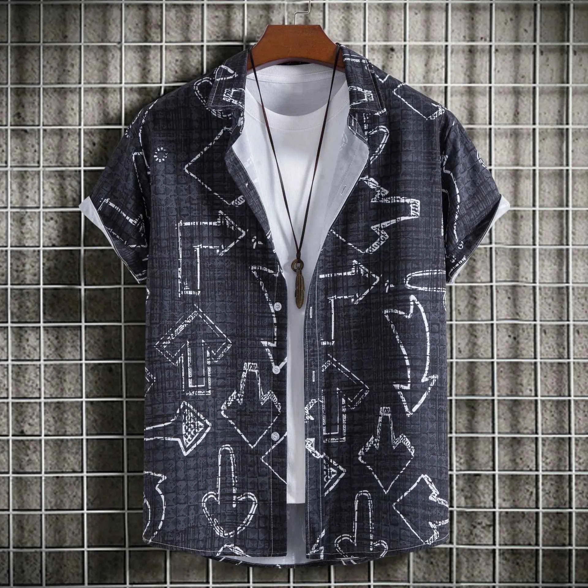 Men's Plus Size Arrow Print Short Sleeve Button Down Shirt